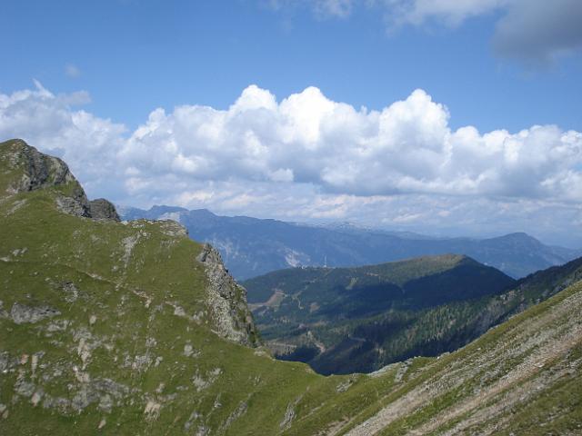 68  Blick vom Rabenkoepfel zum Hauser Kaibling.JPG